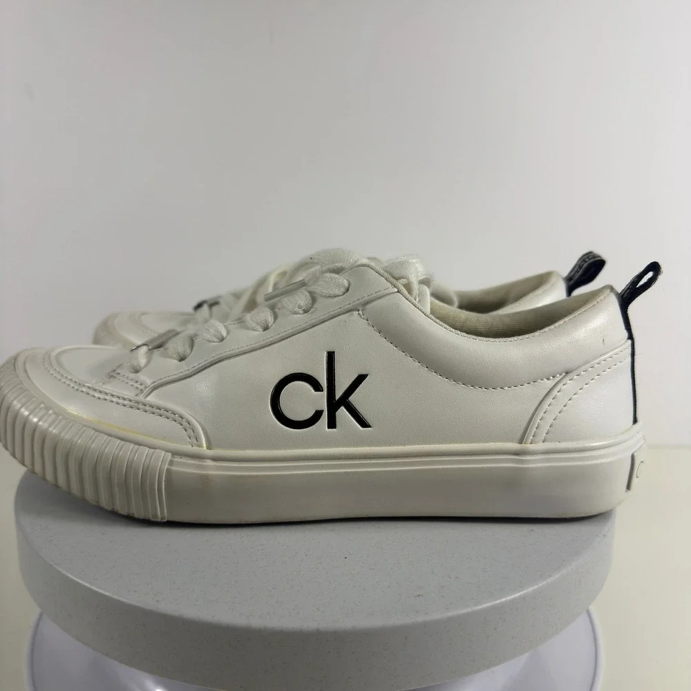 Calvin Klein Womens White CK Logo Low Top Lace Up Sneakers Ribbed Toe Cap 7.5